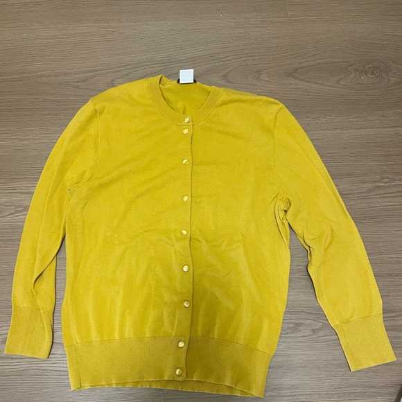 J.Crew Jackie Cardigan Sweater M Golden Mustard Bracelet Sleeve Classic Icon - Picture 1 of 4
